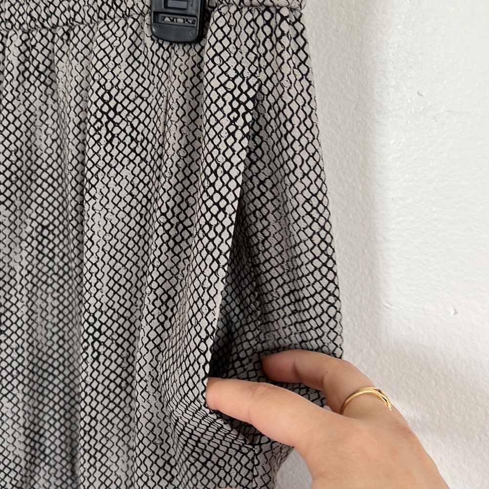 EILEEN FISHER STONE SILK CREPE DE CHINE CHAINETTE ASYMMETRIC TANK SET SIZE M NWT - Picture 10 of 12